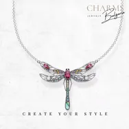 Разпери сребърни криле