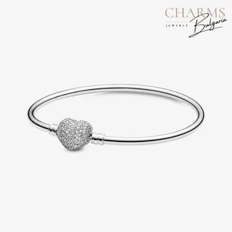 Романтична съм