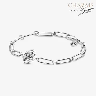 Красива като роза